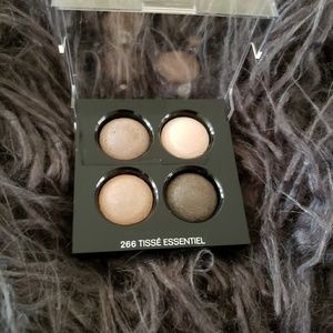 Chanel "266 Tisse Essentiel" New